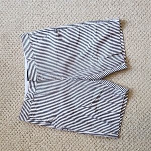Banana Republic Bermuda short